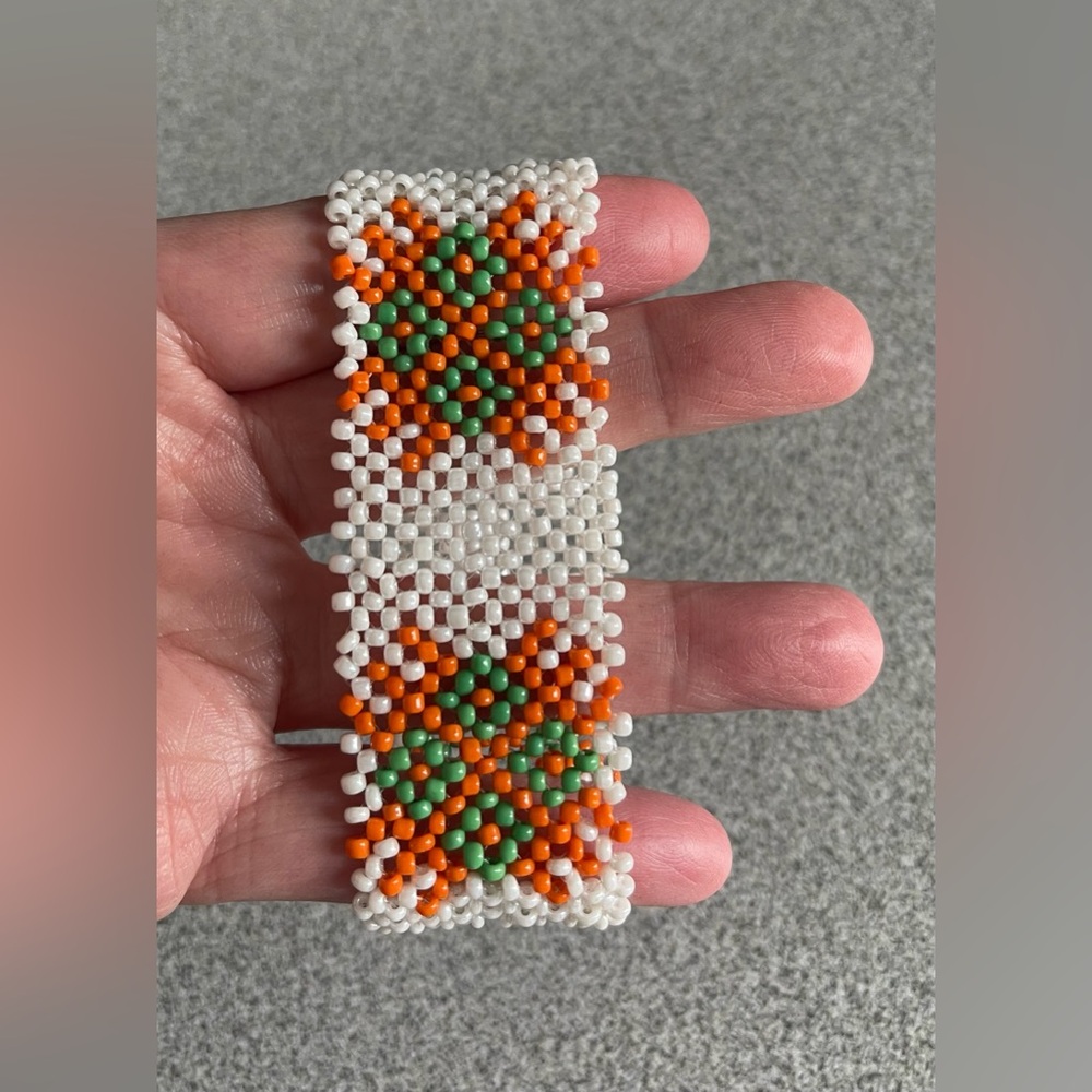 Colorful Beaded Bracelet - Picture 2 of 4